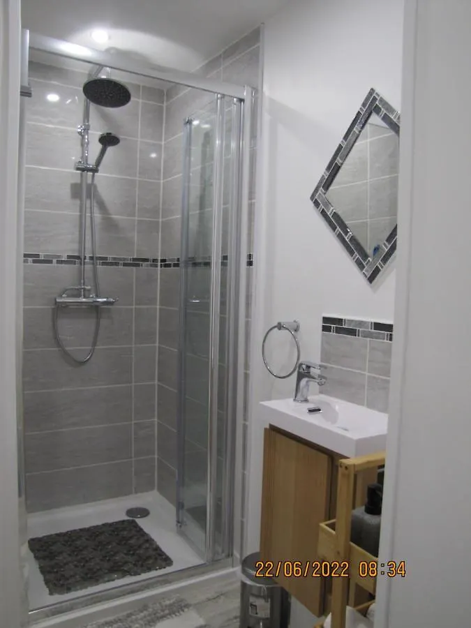 C'Est La Vie Bed & Breakfast Saint-Malo-des-Trois-Fontaines